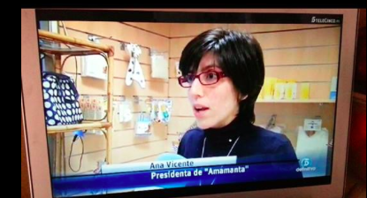 Ana Vicente presidenta de AMAMANTA hablando de evidencia científica